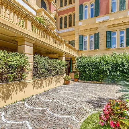 Vibrant In With Beach Nearby Apartament *